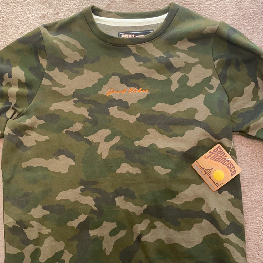 “Good Vibes” crew neck sweatshirt XL